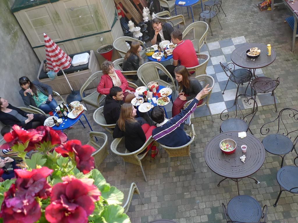 The Studenthostel B&B Utrecht City Center Bagian luar foto